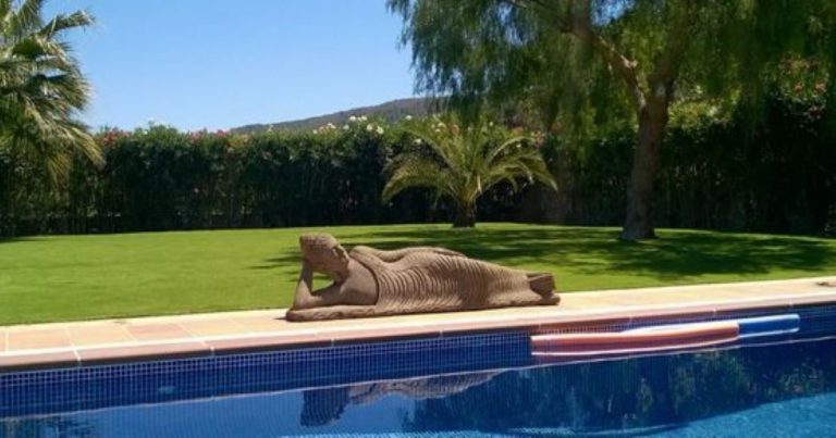 Artificial Grass Spain and Charlesworth Gardens: Get much more from your outdoor space