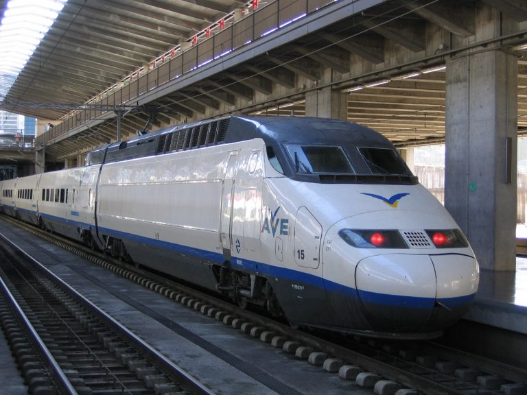 Holidaymakers prepare for tomorrow’s rail strike