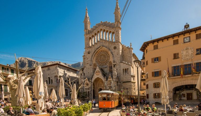 See Mallorca in a Day on its Historic Railway Ride