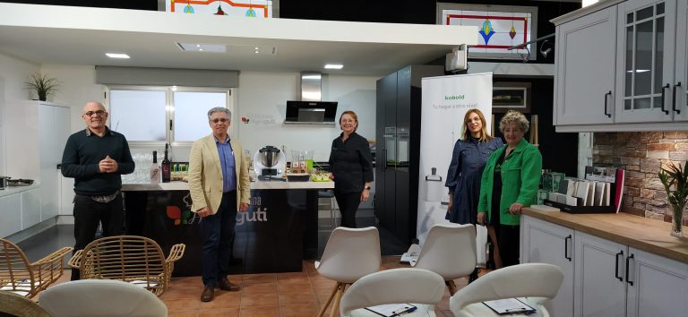 Hogarguti’s Show Cooking Event: A Success In Which Various Innovations For The House Were Shown