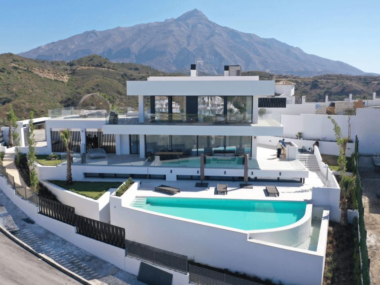 Amapura by Otero Marbella: Luxury Villas in Nueva Andalucía