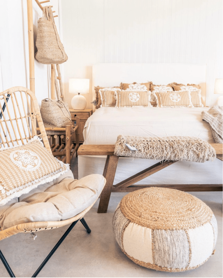 Azurée Home Store: unveiling the irresistible charm of rustic style interiors
