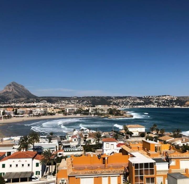 La Perla: A Luxury Restaurant in the Most Enchanting Setting of Jávea