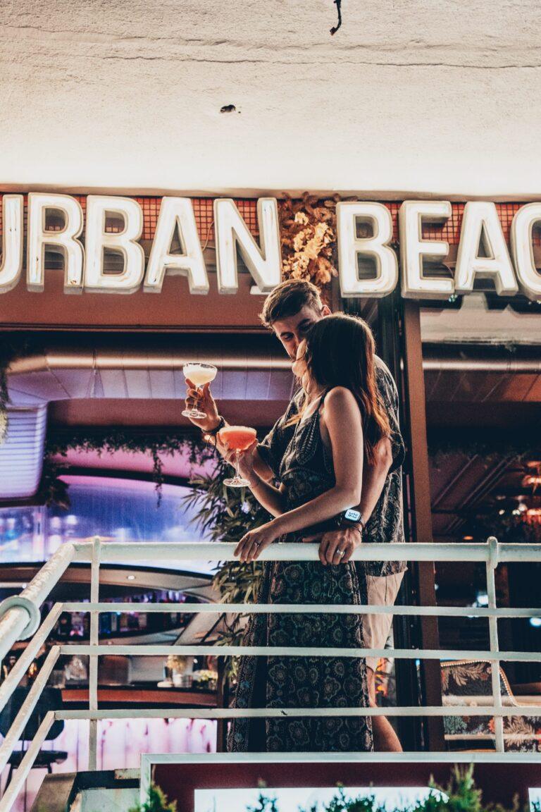 Urban Beach Gastro Bar: Live Music in Benidorm