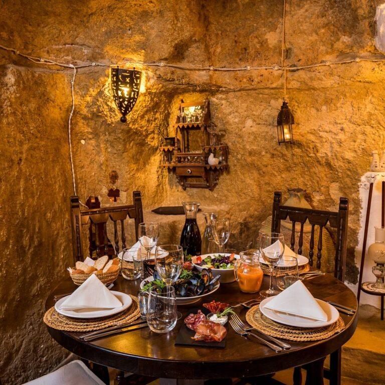 Las Cuevas Restaurant in San Miguel de Salinas prepares for a new season with a new menu!