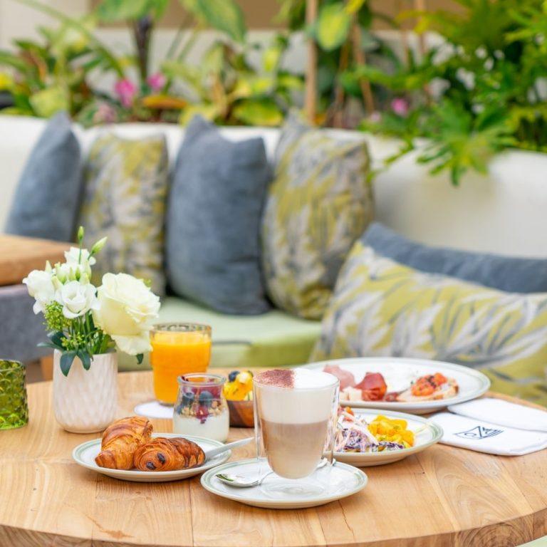 Discover Exquisite Breakfasts Delights at La Fonda Heritage Hotel