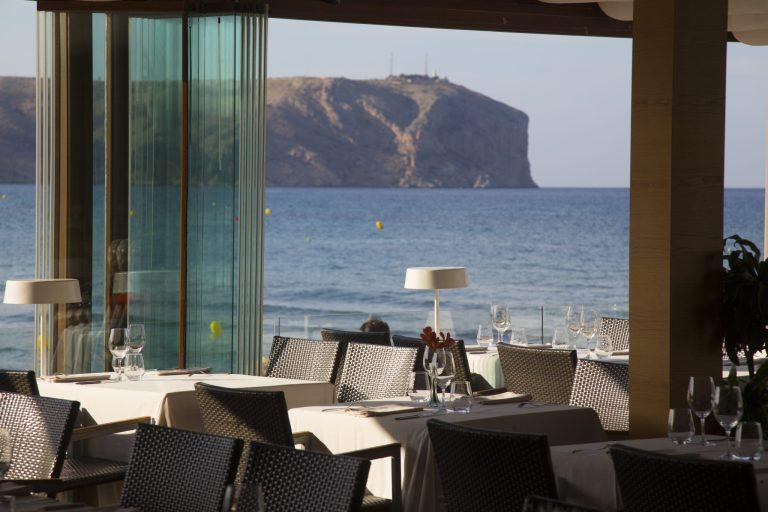 A Romantic Encounter at La Perla de Jávea: A Valentine’s Menu to Remember
