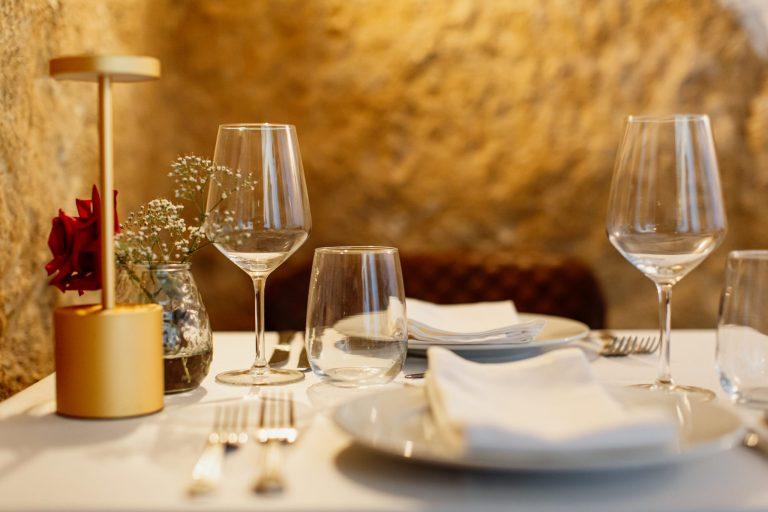 Las Cuevas is preparing a new menu to continue surprising you