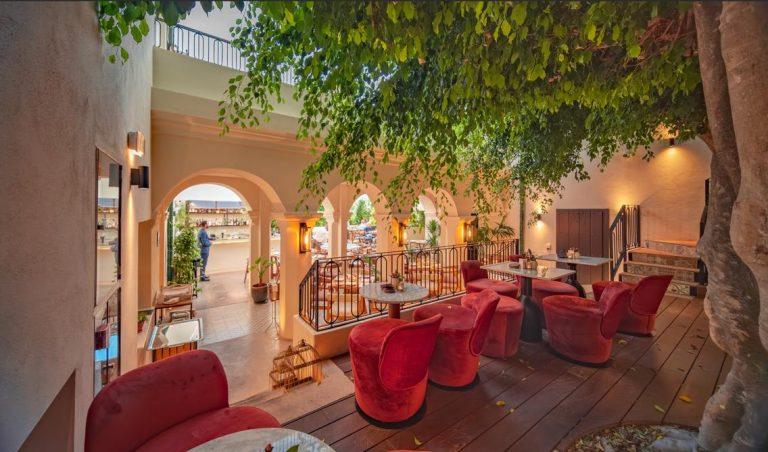 Discover the Exclusive Charm of Celebrating Your Wedding at La Fonda Heritage Hotel
