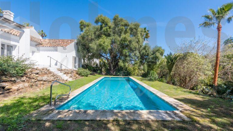 Explore prime investment opportunities in Zone B of Sotogrande Costa with Holmes Sotogrande’s expertise