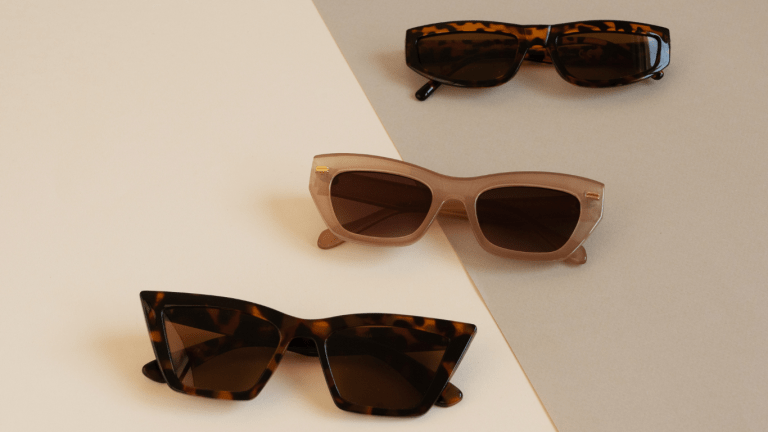 6 Eyeglasses Trends to Look Out For in 2025: From Aviators to Oversized Frames