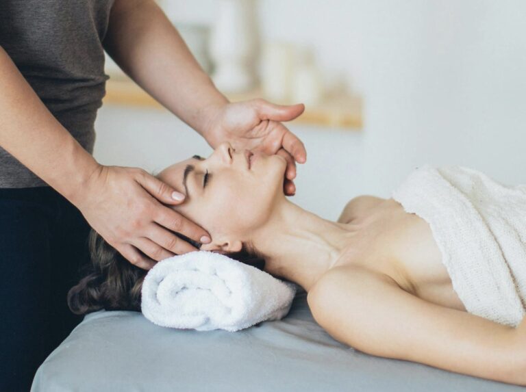 How Massage Therapy Supports Better Health – La Zenia Massage
