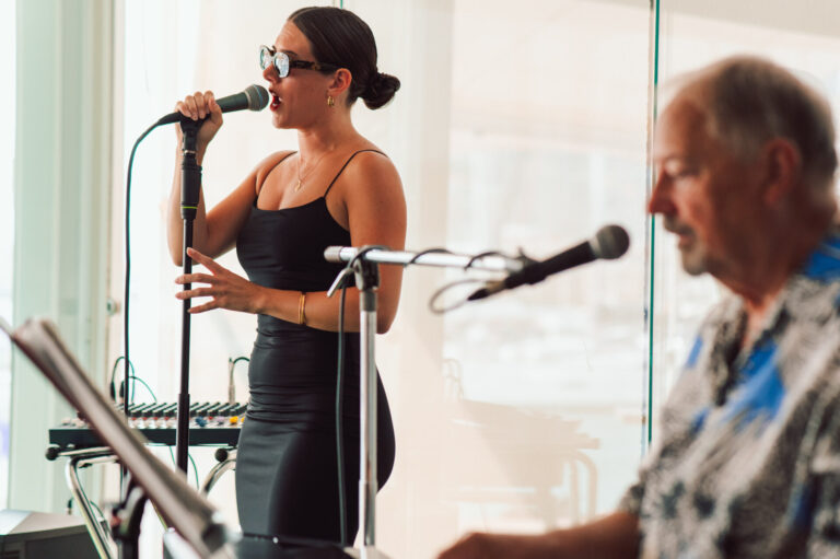 Live Music Sundays at Nomada Dénia: Your Weekly Ritual